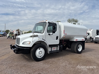 2019 Freightliner M2 106 2000 gal 4x2 Water Truck