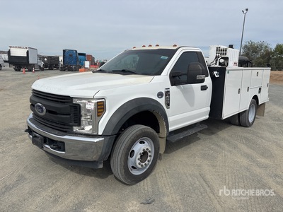 2019 Ford F-450 4x2 Utility Truck