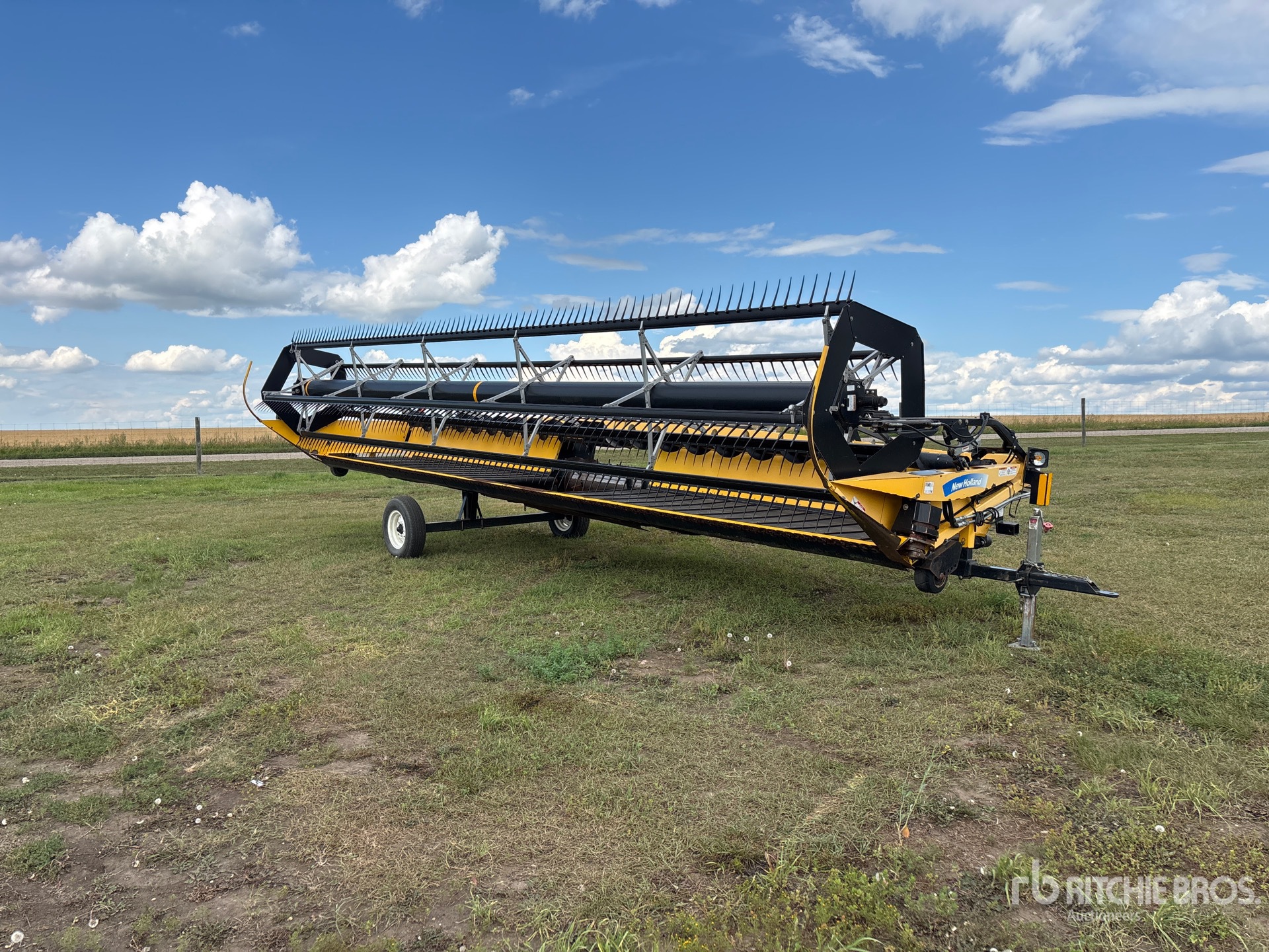 2009 Honey Bee 94C 30 ft Draper Combine Header