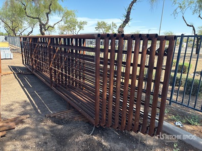 Quantity of (10) 24 ft Coral Livestock Panel