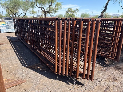 Quantity of (10) 24 ft Coral Livestock Panel