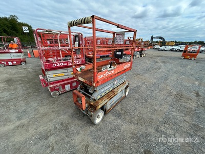 2015 Skyjack SJIII-3219 Electric Scissor Lift