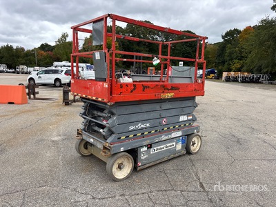 2015 Skyjack SJIII-4632 Electric Scissor Lift