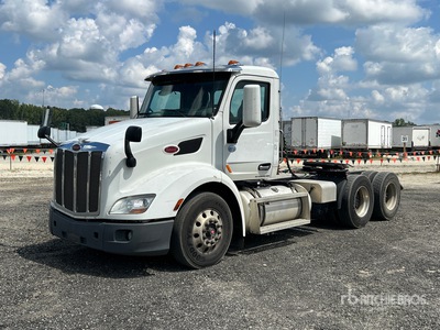2015 Peterbilt 579 6x4 T/A Dagcabine Trekker