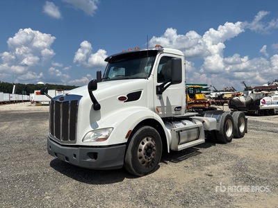 2015 Peterbilt 579 6x4 T/A Dagcabine Trekker