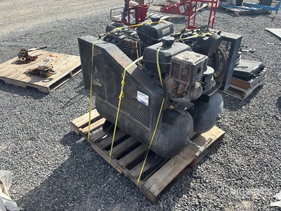 Quantity of (2) 30 gal Compresseur à air