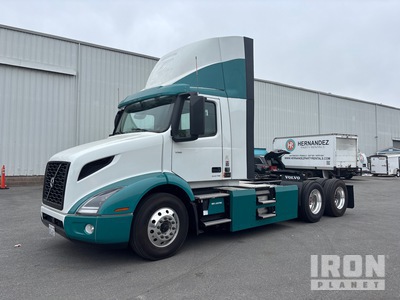 2023 Volvo VNR Electric 6x2 تراكتور شاحنة نهارية (ثنائية المحور)