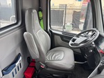 4 Transmision with Seats/armrests
