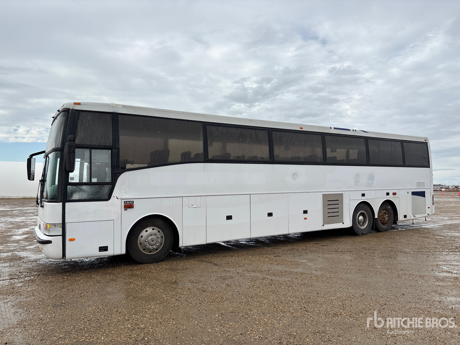 2000 Van Hool T2145 6x2 53-Seat Coach