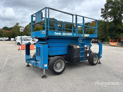 2016 Genie GS-4390RT 4x4 Diesel Scissor Lift