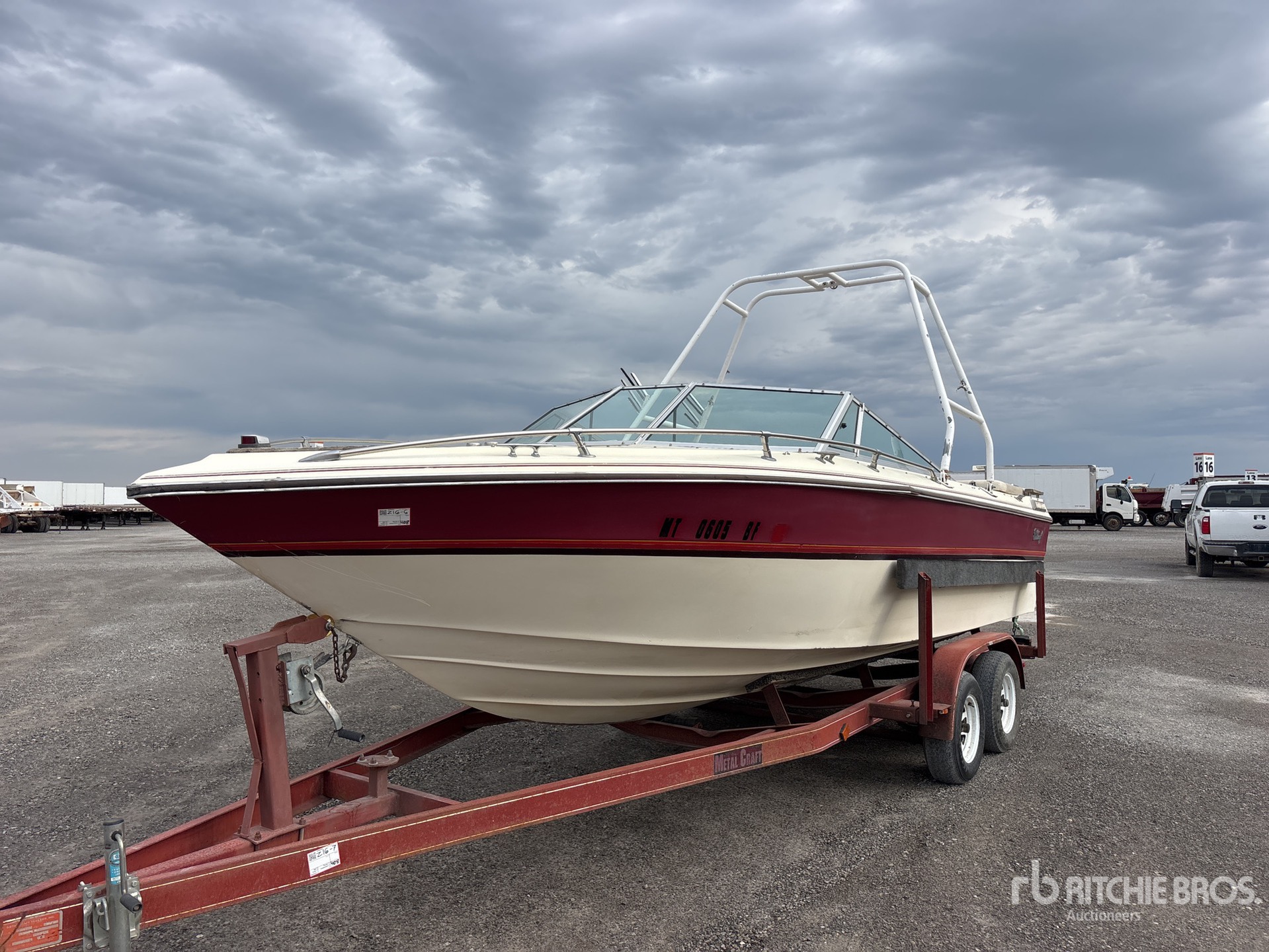 1985 Webbcraft 2300DYNS 24 ft Ski Boat