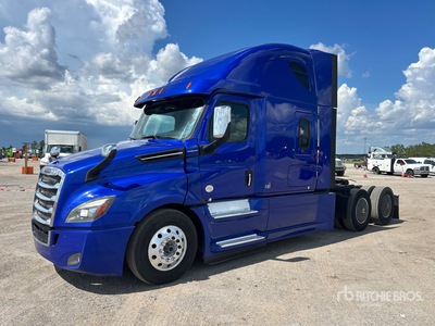 2019 Freightliner Cascadia 126 6x4 Sleeper Truck Tractor