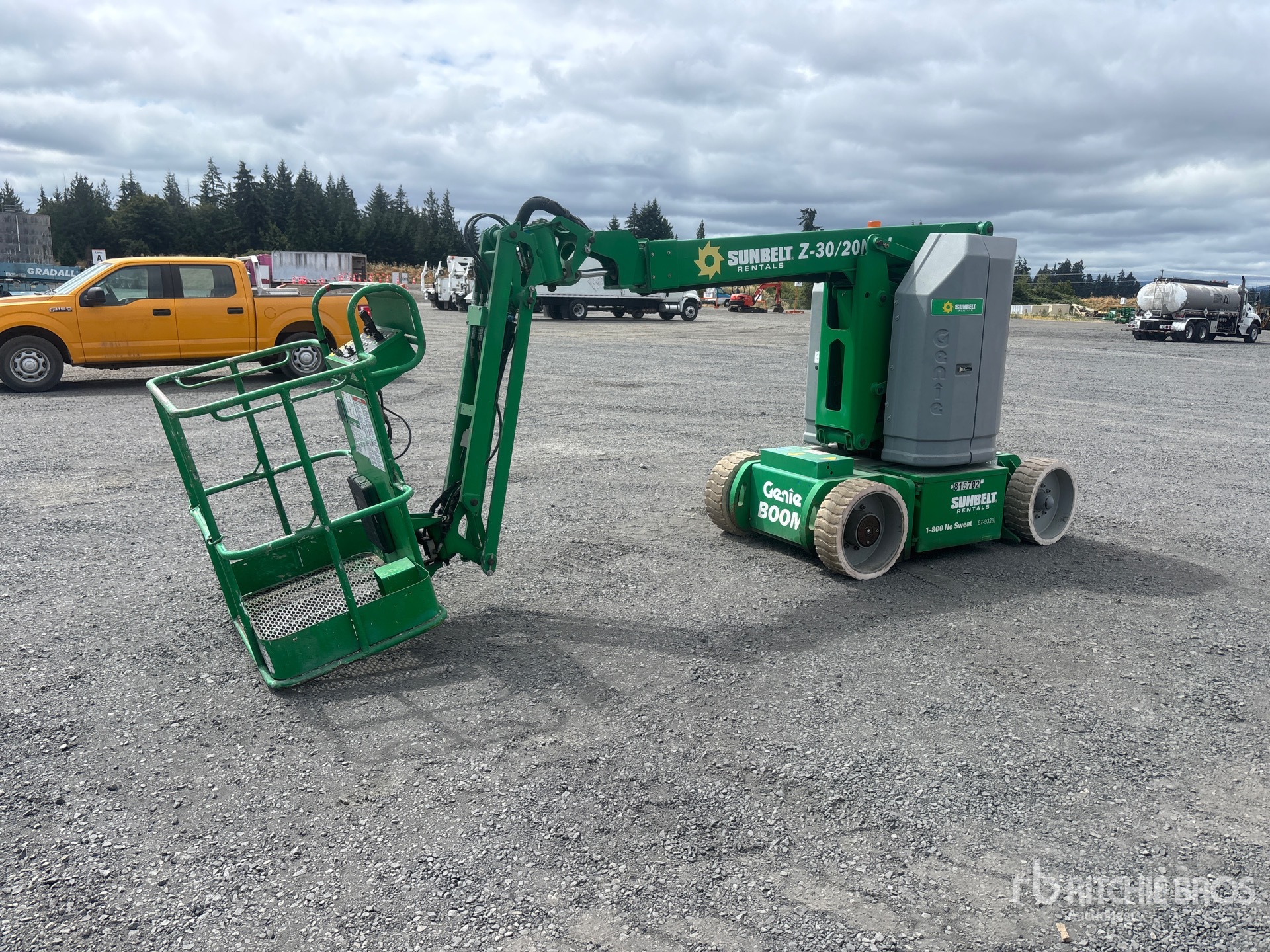 2016 Genie Z-30/20N RJ 2WD Electric Articulating Boom Lift