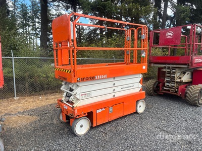 2018 Snorkel S3226E Plateforme élévatrice à ciseaux