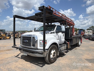 2018 Ford F-750 4x2 Sign Truck Divers Camion de contrôle de la circulation (Inoperable)