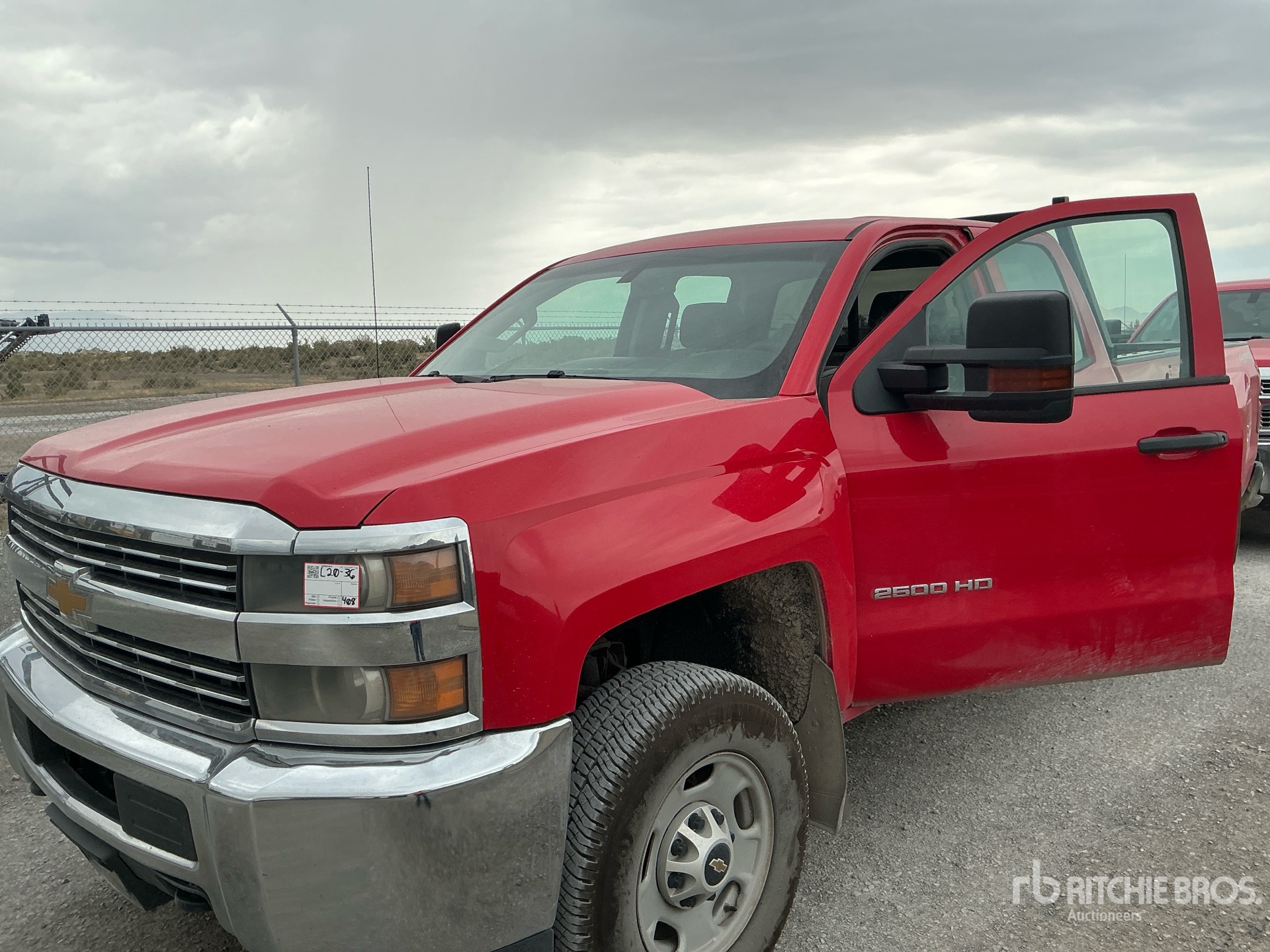 2017 Chevrolet 2500 4x4 Extended Cab Utility Truck