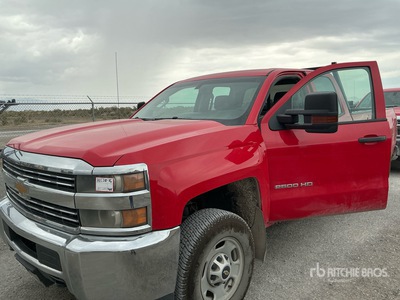 2017 Chevrolet 2500 4x4 Extended Cab Ciężarówka użytkowa