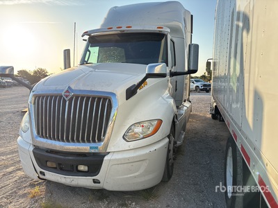 2019 International LT625 6x4 Cabeza Tractora Cabina Dormitorio