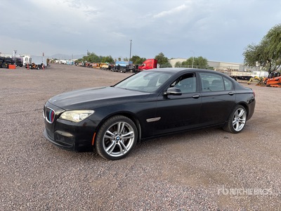 2014 BMW 750Li Automobile