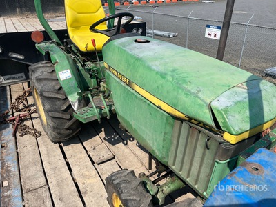 1994 John Deere 770 utiliteit Tractor (Inoperable)