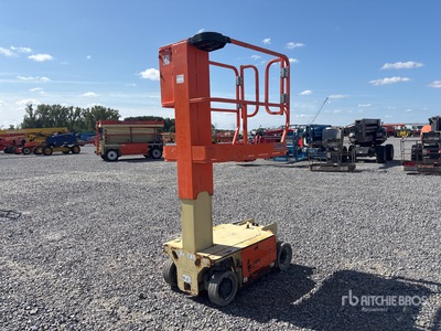 2013 JLG 1230ES Ascenseur à mât vertical