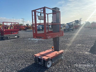 2014 Skyjack SJ12 Pionowy podnośnik masztowy
