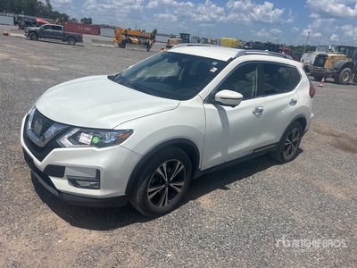 2017 Nissan Rogue SL 2WD SUV