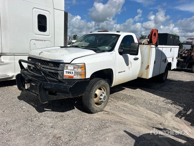 2014 Chevrolet 3500HD 4x4 Utility Truck (Inoperable)