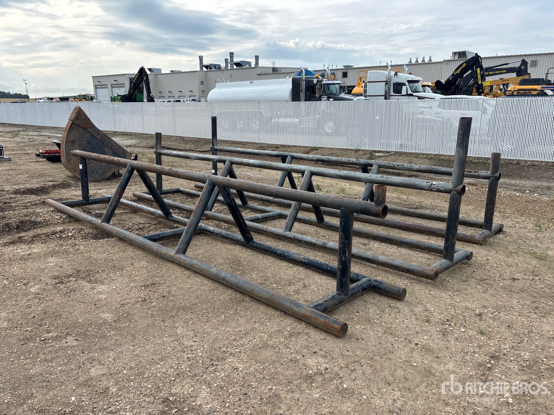 Quantity of (3) 20 ft Pipe Stand
