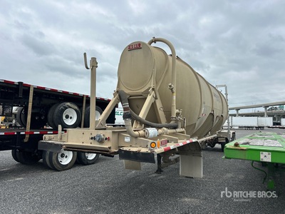 1994 Heil 1200 cft T/A Pneumatic Bulk Trailer