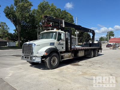 2008 Hiab 255K 5940 lb Knuckle Boom on 2009 Mack Granite 6x4 Camión Grúa