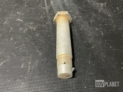 (8) Boeing 7-211511133-3 Machine Bolts