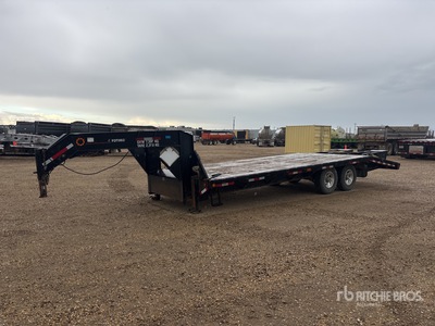 2006 PJ Trailers GN242 18 ft T/A Remorque utilitaire