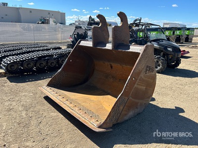 84 in Q/C Cleanup Excavator Bucket - Fits Cat 345BL
