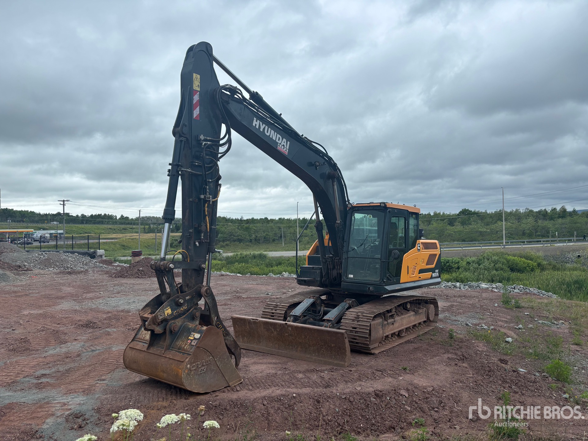 2022 Hyundai HX160A L Tracked Excavator
