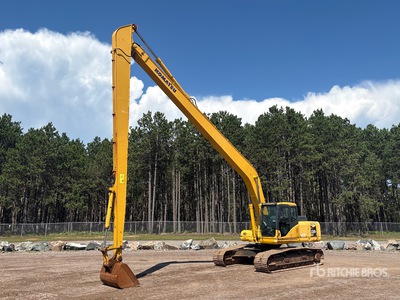 2003 Komatsu PC220LC-7 Long Reach Excavatrice sur chenilles