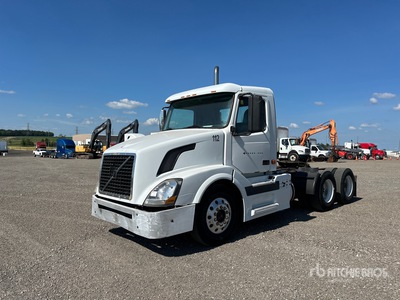 2006 Volvo VNL 6x4 T/A Day Cab Truck Tractor