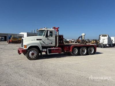 2013 Mack CHU613 8x4 Lier vrachtwagen