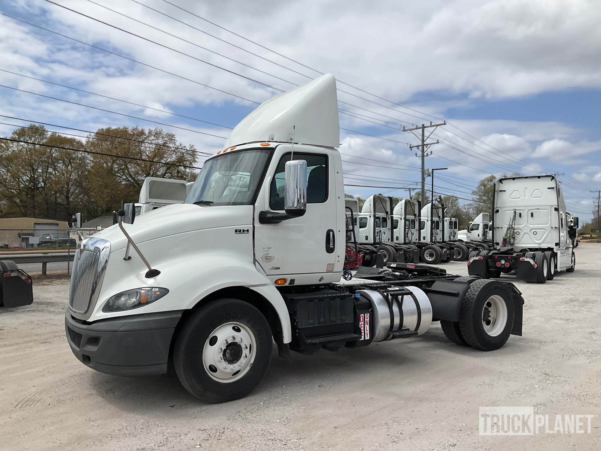 2020 International RH613 S/A Day Cab Truck Tractor
