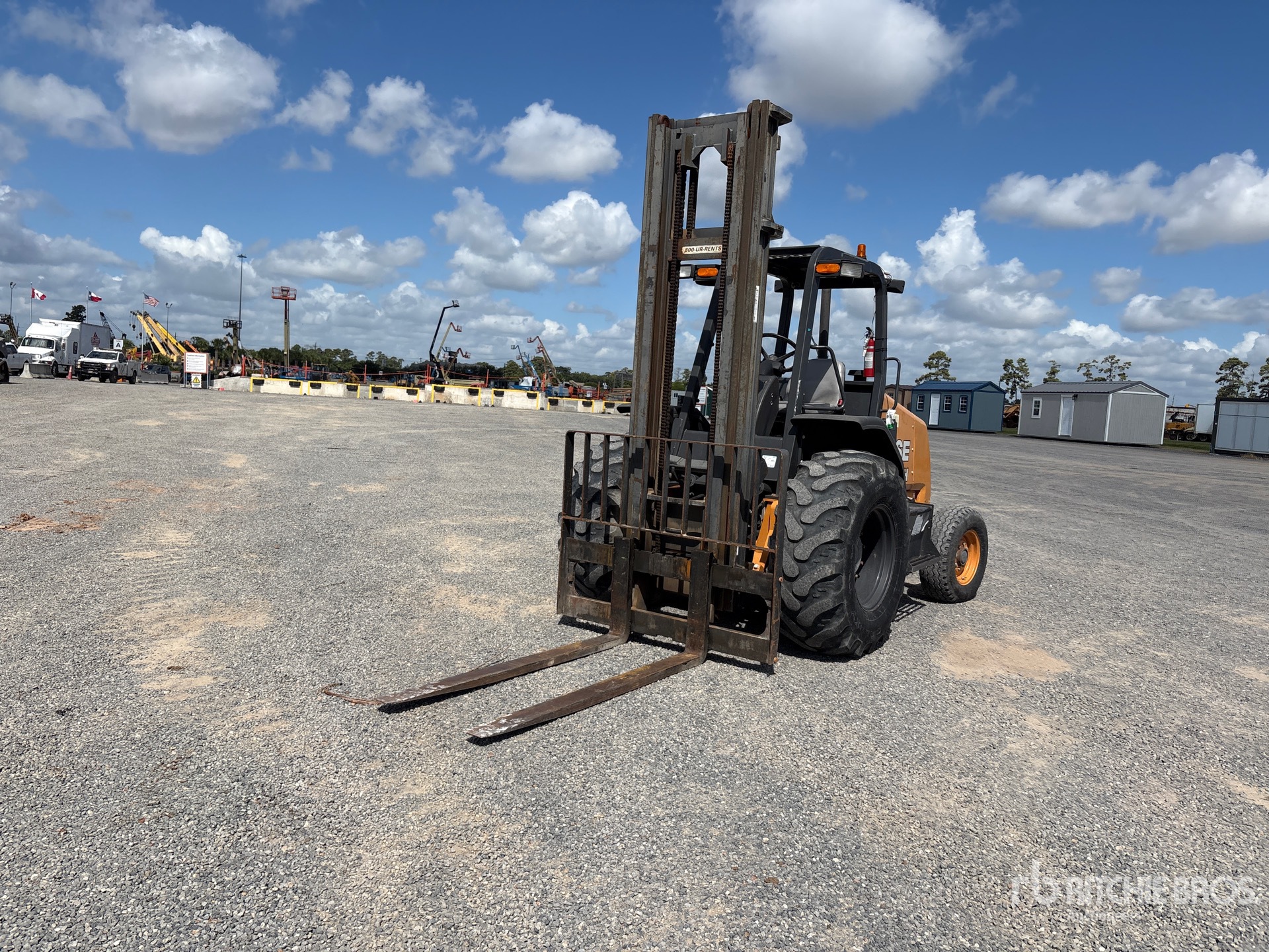 2019 Case 586H 6000 lb 4x2 Rough Terrain Forklift