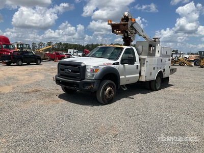 Altec AT235 35 ft on 2012 Ford F-450 4x2 Camion Nacelle