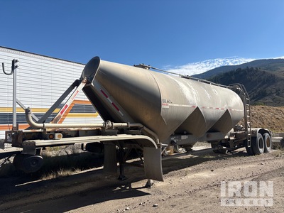 2000 Fruehauf HAB-HT2-J1000X3 1000 cft T/A مقطورة خزان الأسمنت