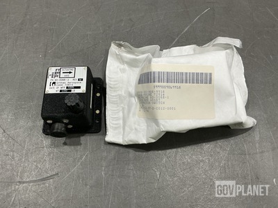 (2) Grimes Aerospace 60-0068-1 Connector Switches