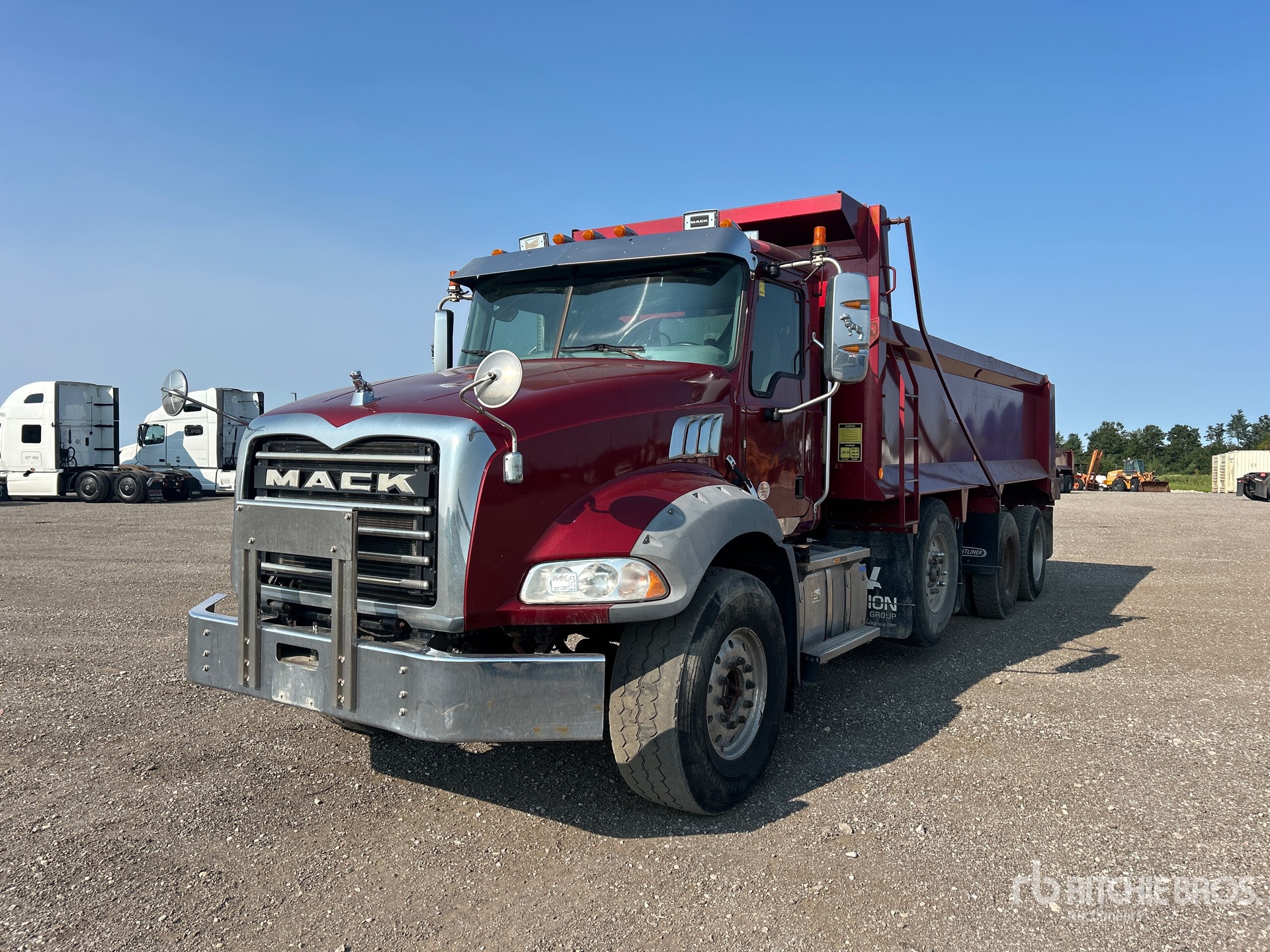 2022 Mack Granite 8x4 Tri/A Dump Truck