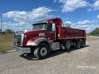 2022 Mack Granite 8x4 Autocarro ribaltabile 3 assi