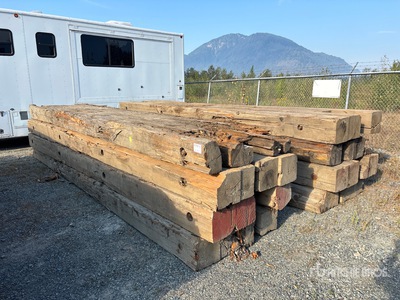 Quantity of (8) 20 ft x 4 ft Crane Mats
