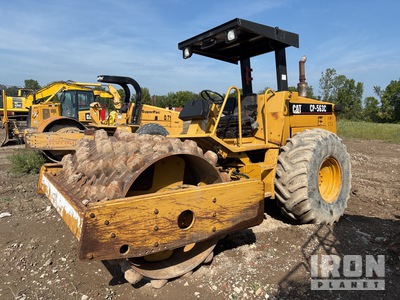 1998 Cat CP-563C Padfoot Drum Compactor