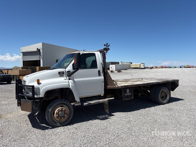 2006 GMC 5500 4x4 Flatbed Truck