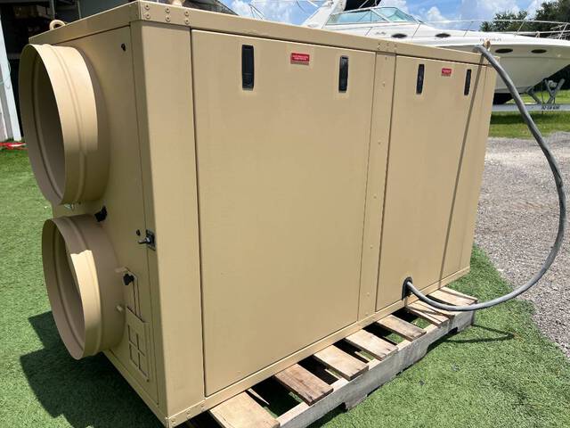 2010 DHS Systems D5012 5-ton Air Conditioner