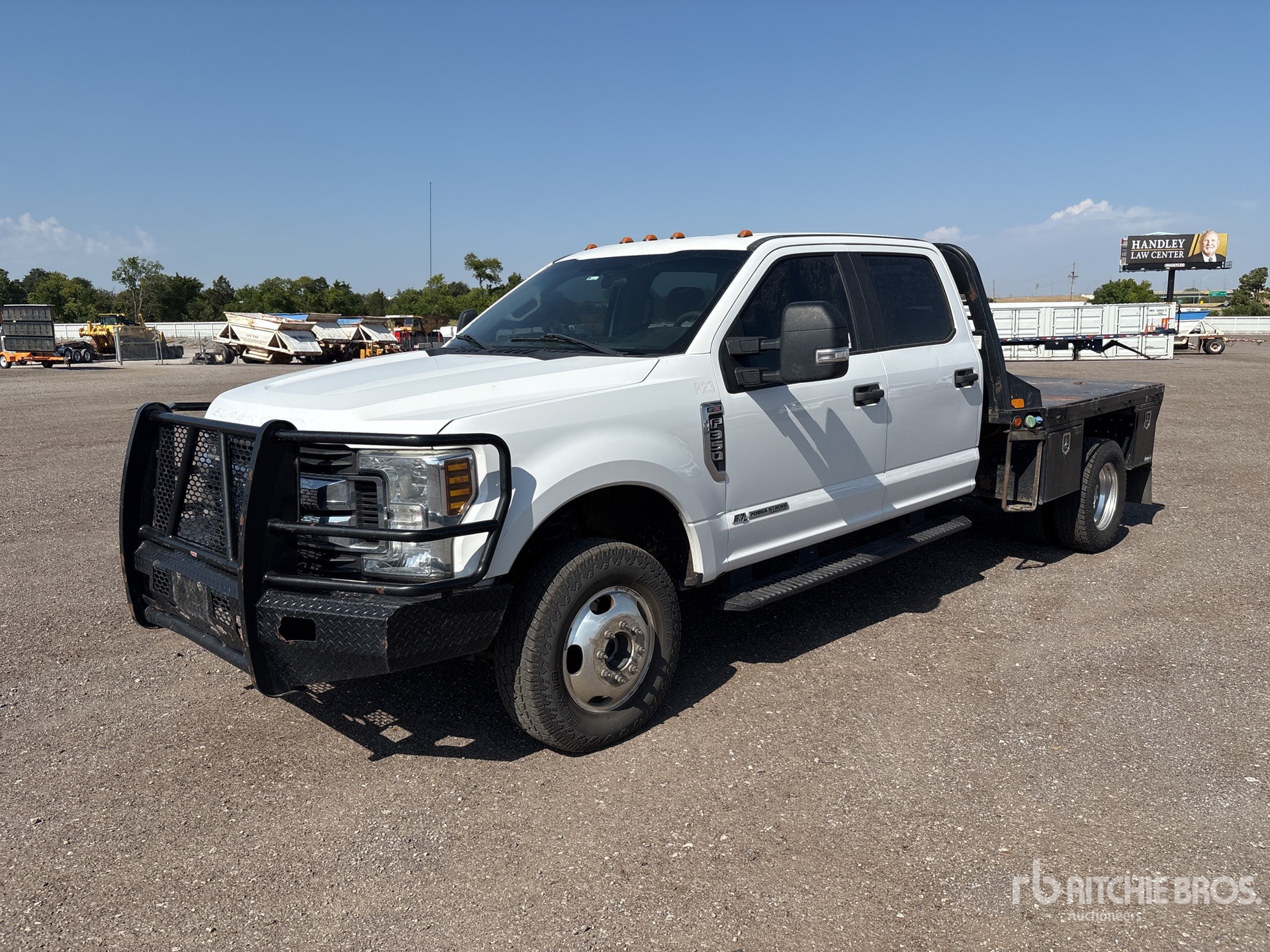 2019 Ford F-350 STX 4x4 Crew Cab Flatbed Truck